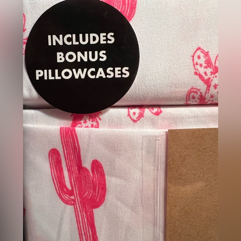 Wrangler NWT Pink & White Cactus Theme 4 Piece Twin Washed Sheet Set - Picture 3 of 7